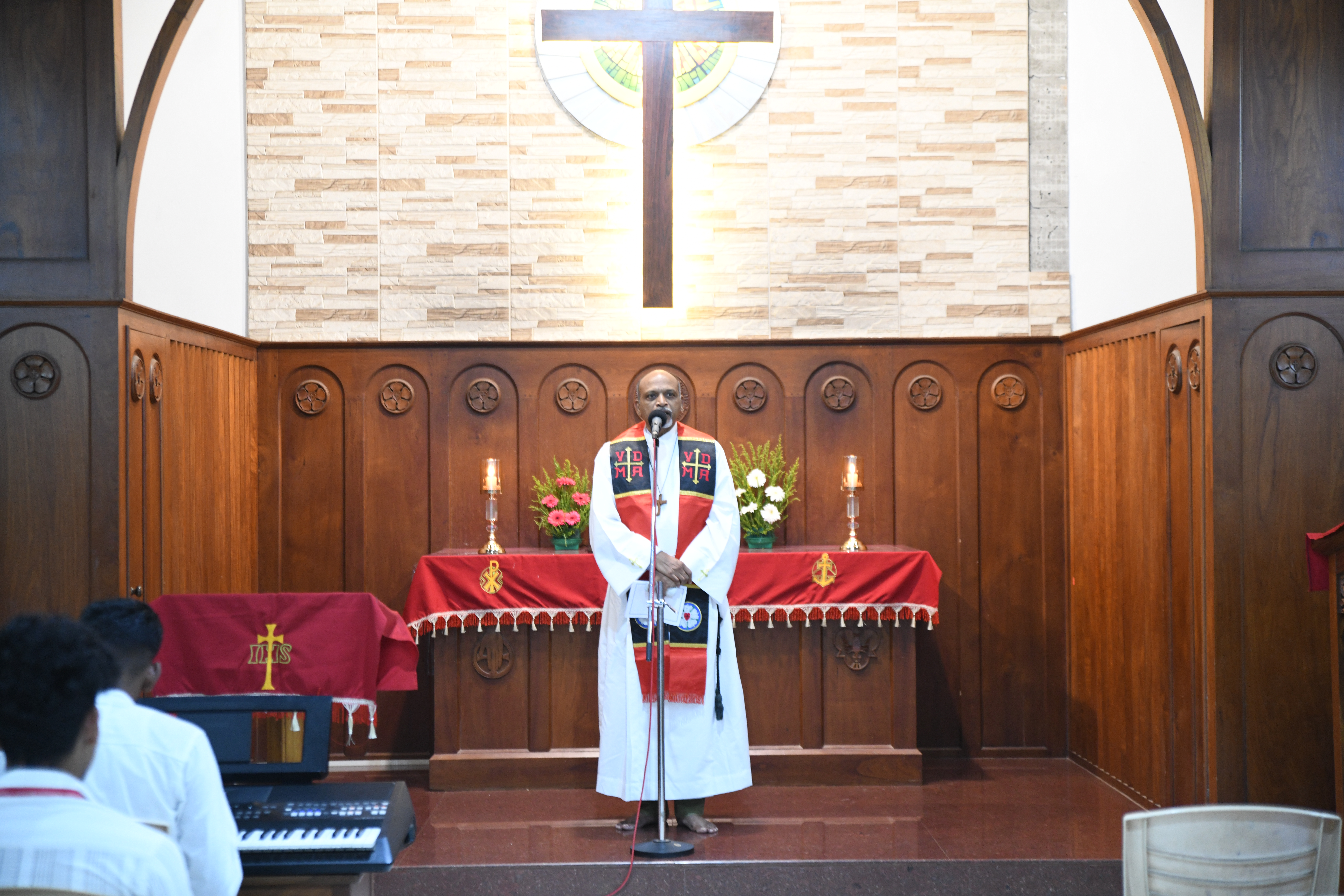 The Rev Dr T. Samuel, Principal, CTSN at the Concordia Chapel